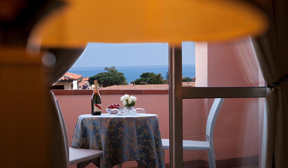 Swiss International Hotel Elba - Il Magnifico Marciana Marina (Isola d'Elba) Exterior foto